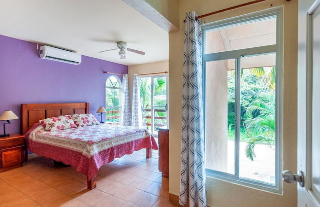 Nicely priced duplex in Surfside with private pool and AC in every room - Foto 4