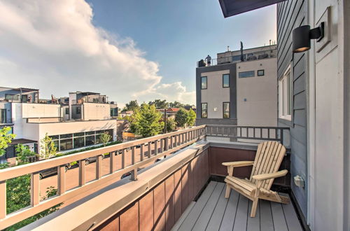 Foto 21 - Modern Denver Townhome w/ Rooftop Terrace