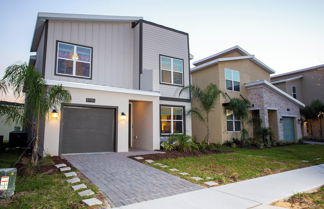 Photo 3 - Fabulous 5 Bedrooms Close to Disney at Champions Gate Resort 8988