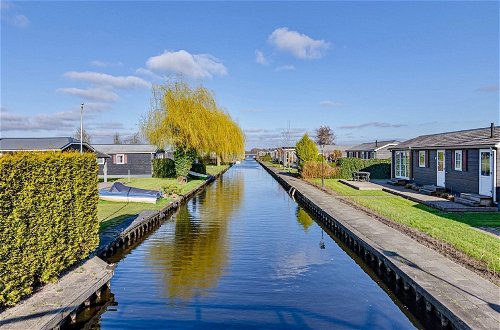 Photo 18 - Holiday Home With Terrace in Giethoorn