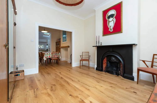 Photo 42 - Spacious and Vibrant 3BD House - Kentish Town