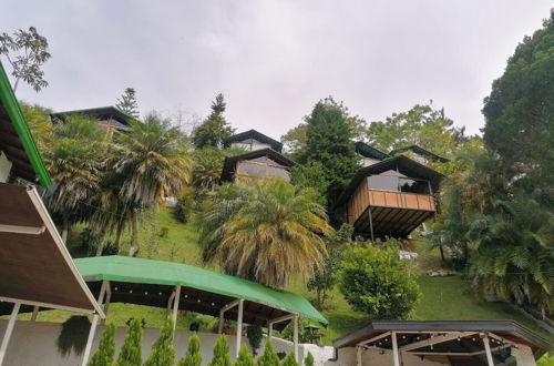 Photo 22 - Lakeview Cabin with Jacuzzi in Guatapé