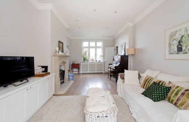 Spacious 7 Bedroom Family Home Barnes - Foto 10