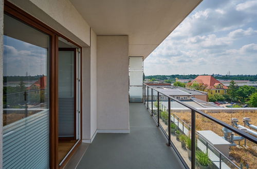 Photo 14 - Sunny Studio Krakowska by Renters