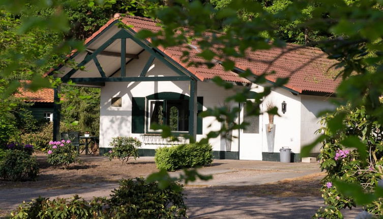 Foto 1 - Bungalow With a Terrace at Bedafse Bergen