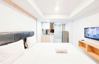 Photo 2 - Cozy And Strategic Studio Apartment At De Prima