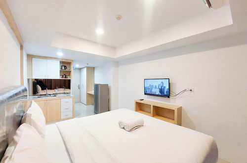 Foto 6 - Cozy And Strategic Studio Apartment At De Prima