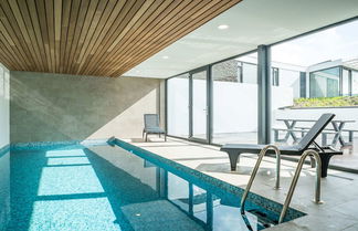 Foto 1 - Lush Villa With Indoor Pool Near sea