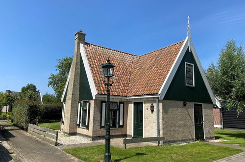 Foto 15 - Nice Villa in Wieringer Style near Wadden Sea