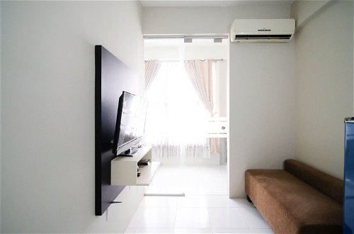 Photo 14 - Simple And Homey 2Br At Dian Regency Apartment