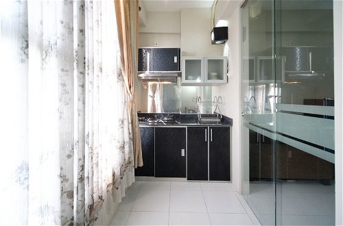 Photo 11 - Simple And Homey 2Br At Dian Regency Apartment