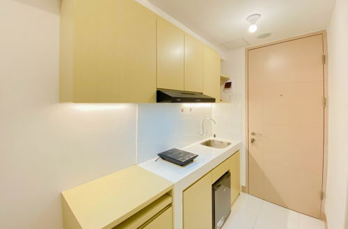 Photo 7 - Restful And Compact Studio Tokyo Riverside Pik 2 Apartment