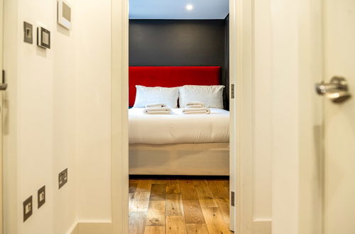 Photo 3 - Trendy Kings Cross Flat