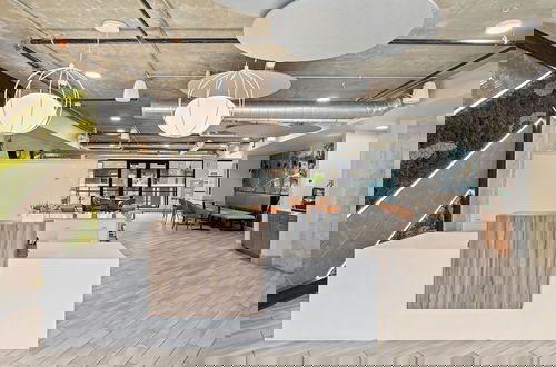 Photo 4 - Placemakr Downtown Austin