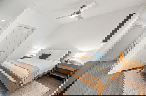 Photo 32 - Placemakr Downtown Austin