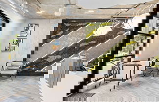 Photo 2 - Placemakr Downtown Austin