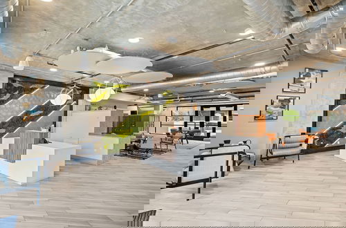 Photo 3 - Placemakr Downtown Austin