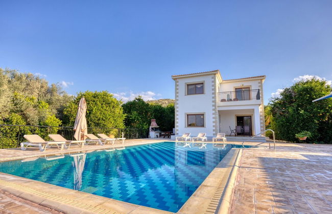 Villa Kambos Dio in Polis - Photo 14