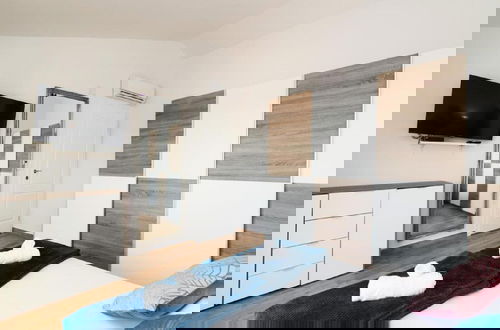 Photo 11 - Apartments Mistral