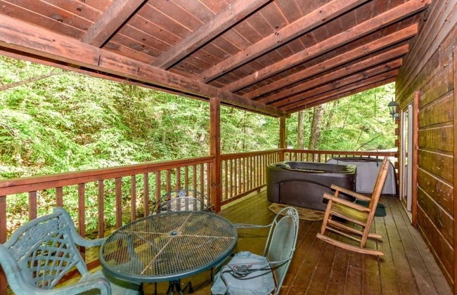 Creekside 2 Bedroom Cabin by RedAwning - Foto 7