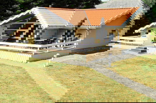 Foto 1 - 8 Person Holiday Home in Tranekaer