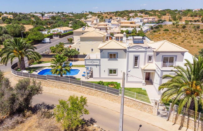 Villa Tavagueira in Guia - Photo 24