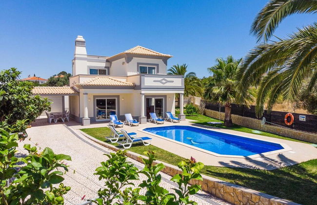 Villa Tavagueira in Guia - Photo 2
