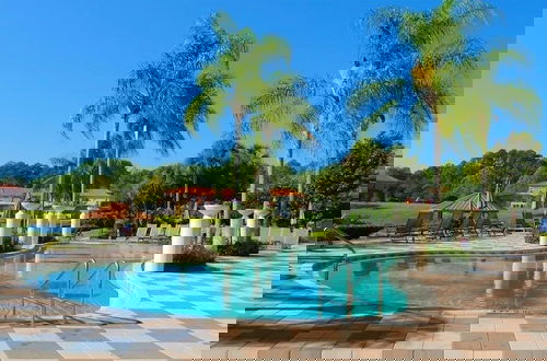 Foto 17 - Luxury Villa With Large Private South Facing Pool 4 Bedroom Townhouse by RedAwning