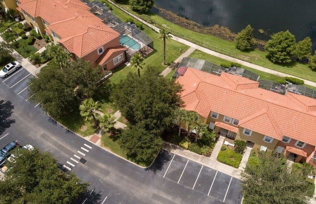 Luxury Villa With Large Private South Facing Pool 4 Bedroom Townhouse by RedAwning - Foto 10