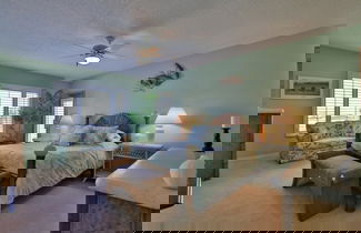 Foto 3 - Surf And Racquet 101 3 Bedroom Condo by RedAwning