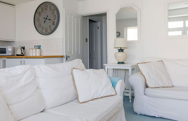 Two Bed Seafront Escape in East Wittering - Foto 11