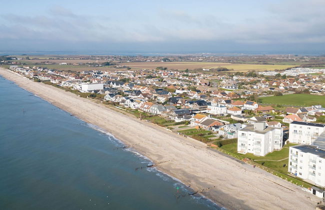 Two Bed Seafront Escape in East Wittering - Foto 2