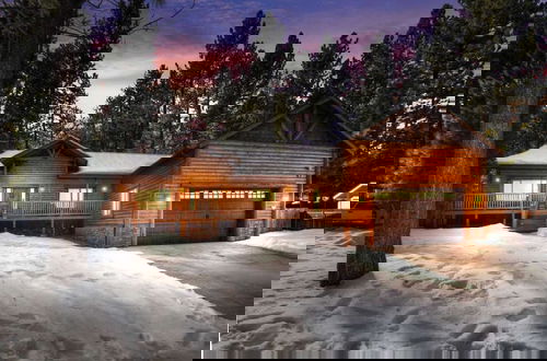 Foto 1 - Paradise Pines by Avantstay Beautiful Big Bear Home Only 1 Mile To Snow Summit!
