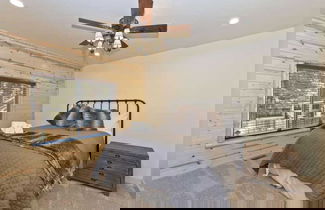 Foto 2 - Paradise Pines by Avantstay Beautiful Big Bear Home Only 1 Mile To Snow Summit!