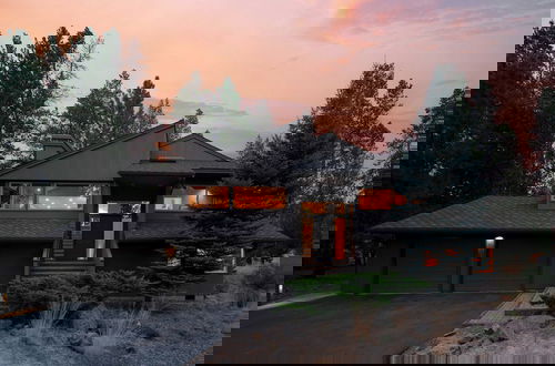Photo 35 - Sage Blush by Avantstay Upgraded 4 Bdr/chefs Kitchen/ A/c/hot Tub!