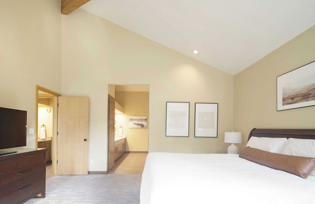 Sage Blush by Avantstay Upgraded 4 Bdr/chefs Kitchen/ A/c/hot Tub! - Foto 7