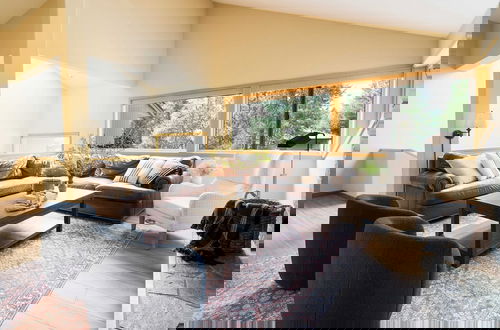 Photo 38 - Sage Blush by Avantstay Upgraded 4 Bdr/chefs Kitchen/ A/c/hot Tub!