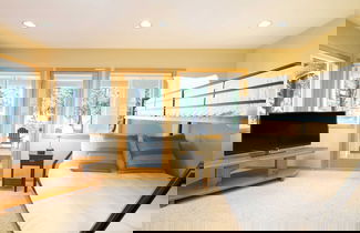 Photo 2 - Sage Blush by Avantstay Upgraded 4 Bdr/chefs Kitchen/ A/c/hot Tub!