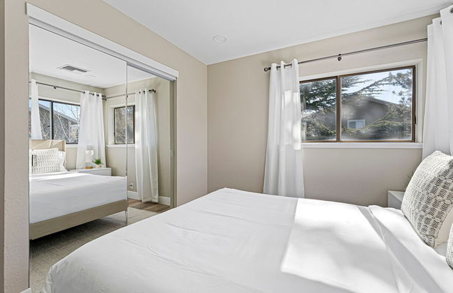 Elegant 4BD Reno Abode Close to Shops and Casinos - Foto 14