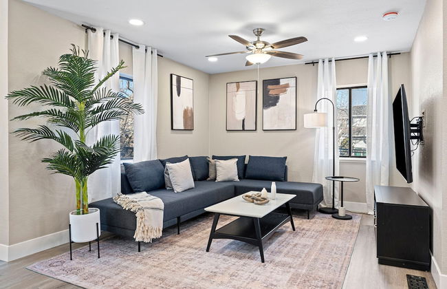 Elegant 4BD Reno Abode Close to Shops and Casinos - Foto 18