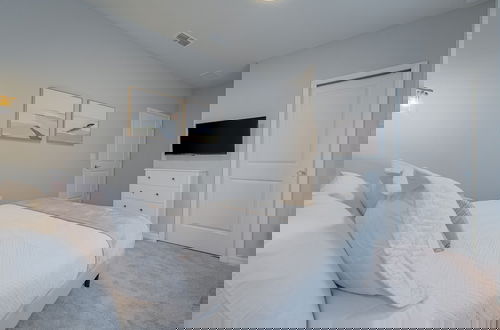 Foto 27 - Luxury Themed Bedrooms Haven