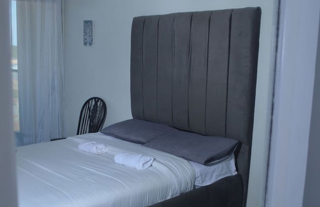 Ocean View Apartment - Photo 2