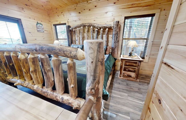 Lazy Bear Lodge 5 Bedroom Cabin by RedAwning - Foto 4