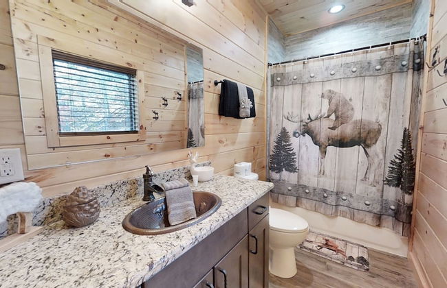 Lazy Bear Lodge 5 Bedroom Cabin by RedAwning - Foto 58