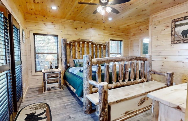 Lazy Bear Lodge 5 Bedroom Cabin by RedAwning - Foto 2