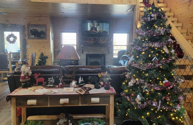 Lazy Bear Lodge 5 Bedroom Cabin by RedAwning - Foto 64