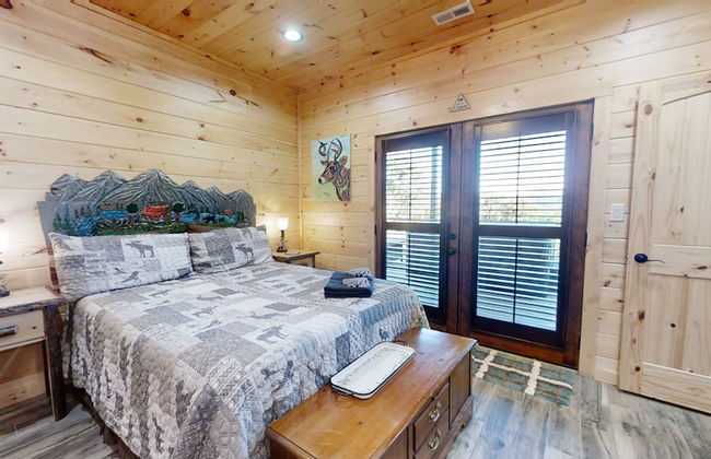 Lazy Bear Lodge 5 Bedroom Cabin by RedAwning - Foto 18
