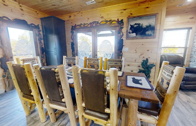 Lazy Bear Lodge 5 Bedroom Cabin by RedAwning - Foto 20
