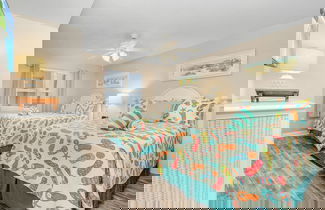 Foto 2 - ~fantastic Gulf Front Condo North Of The Pier~ 2 Bedroom Condo by RedAwning
