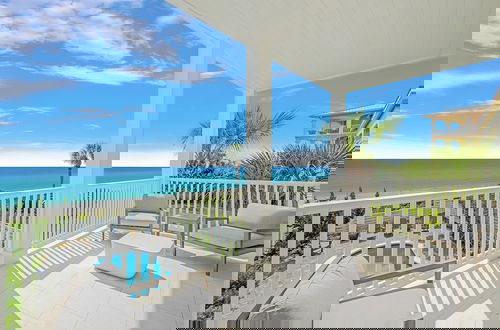 Foto 1 - Shellstone Cottage Beach Front Seacrest Home with Private Pool and 5 Bedrooms 4 Home by RedAwning